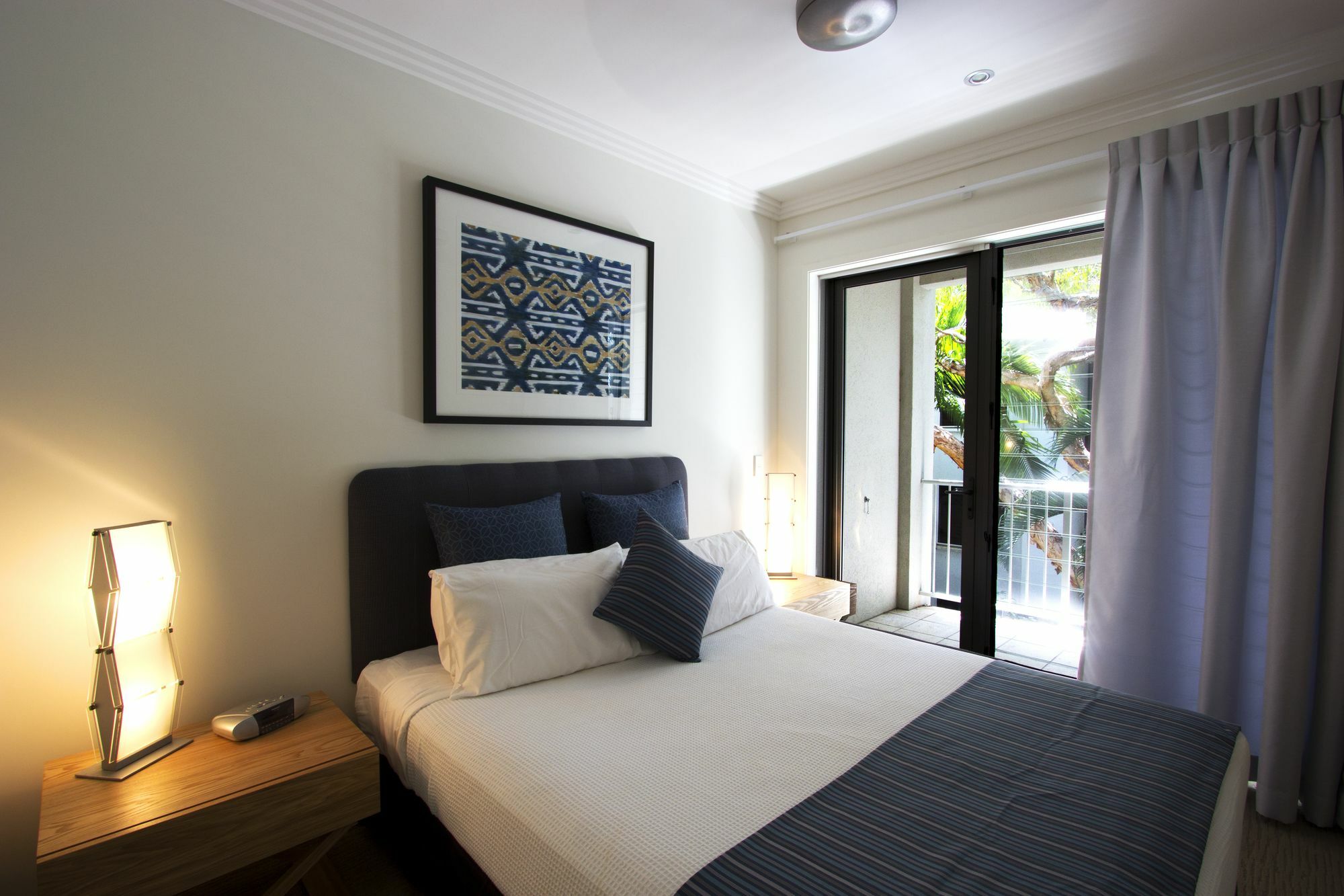 Island Views Beachfront Apartments Palm Cove Exterior foto
